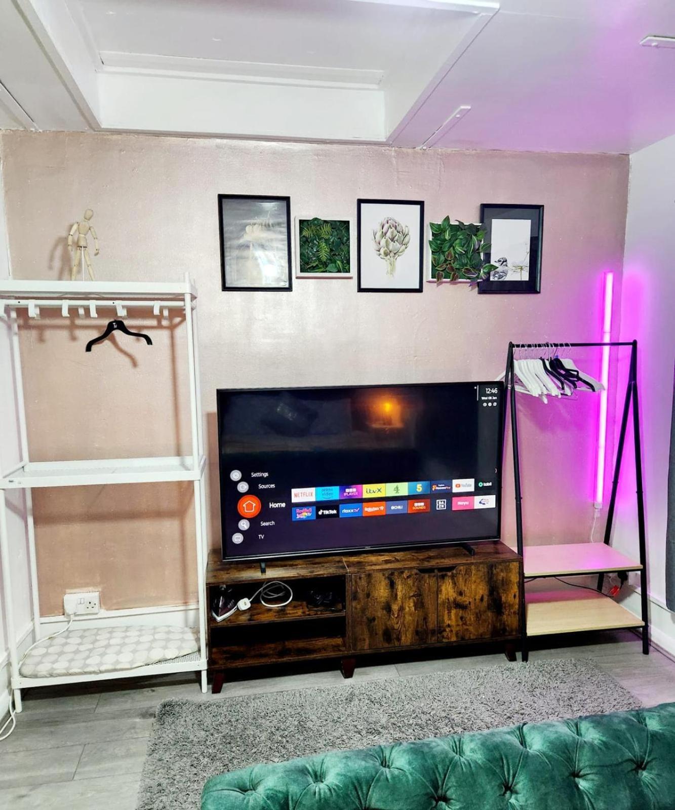 New Deluxe Studio Apt-2 Лондон Номер фото